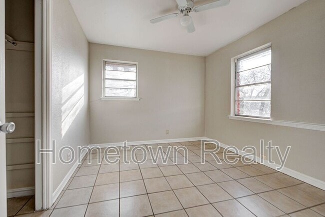 Building Photo - 332 NW 85th St