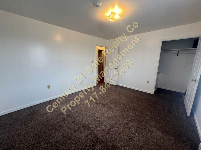 Building Photo - Bowers Bridge Rd 225-227