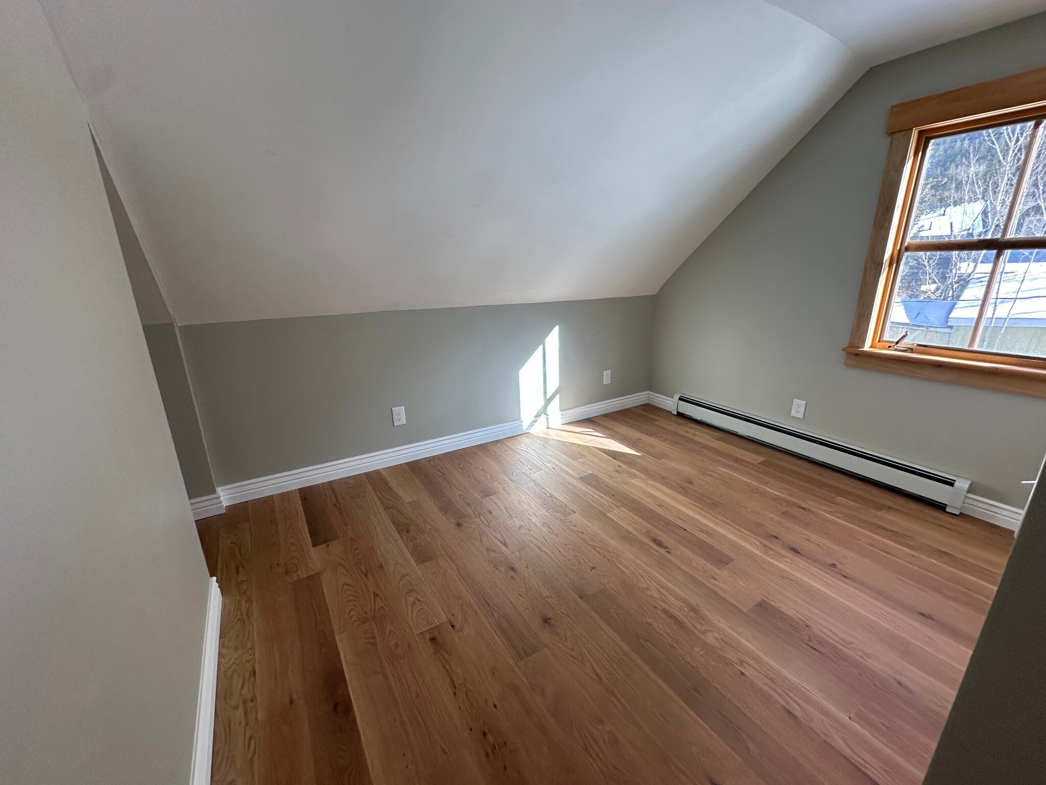 Building Photo - 900 Rose St