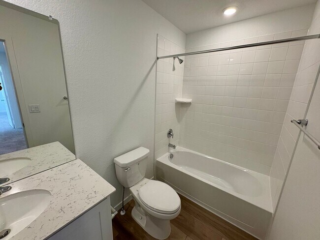 Building Photo - 4 Bed with Office, Brand New Home