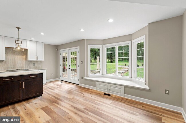Building Photo - 41433 Red Hill Rd