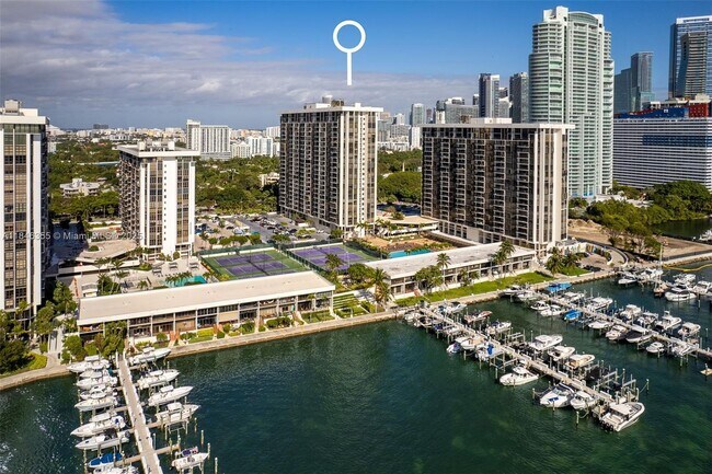 Building Photo - 1901 Brickell Ave