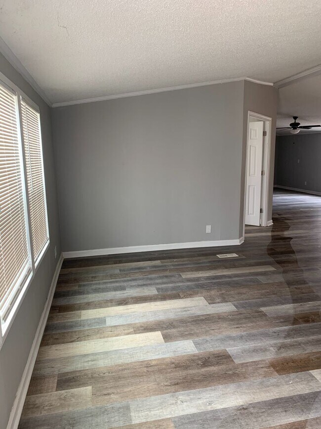 Building Photo - Enjoy Your NEW NEW NEW Home in Vanceboro