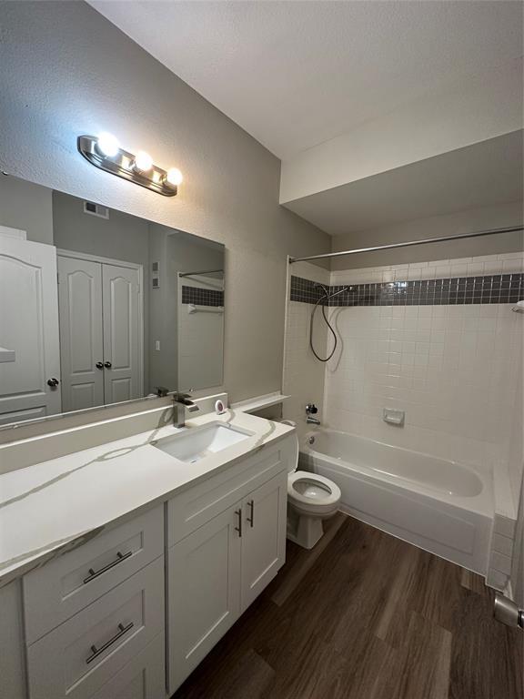 Building Photo - 6000-17 Shepherd Mountain Cove