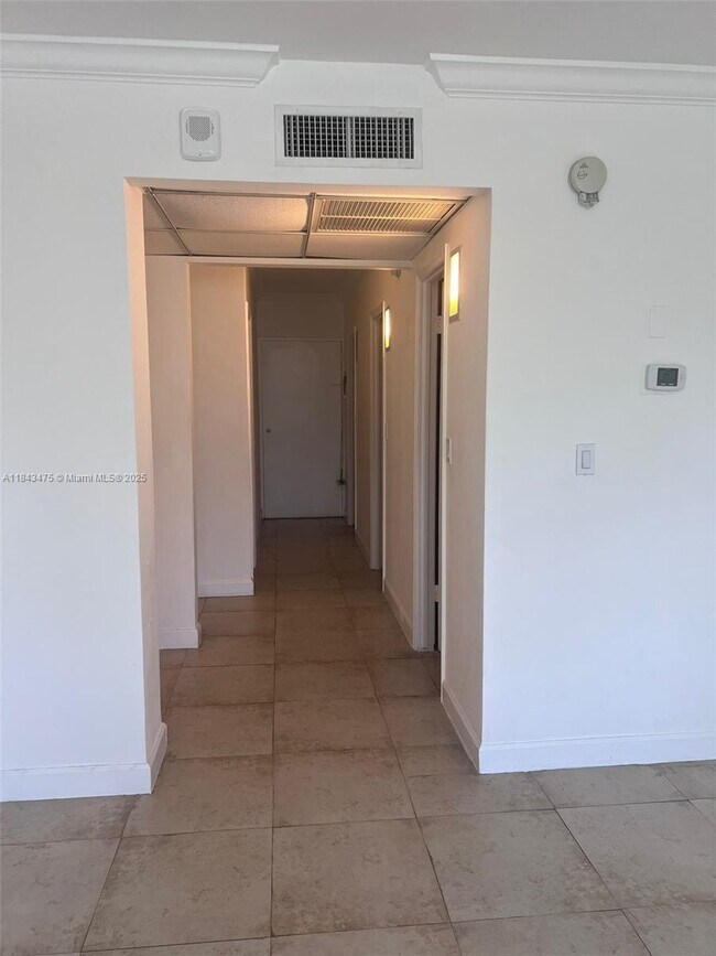 Building Photo - 19390 Collins Ave