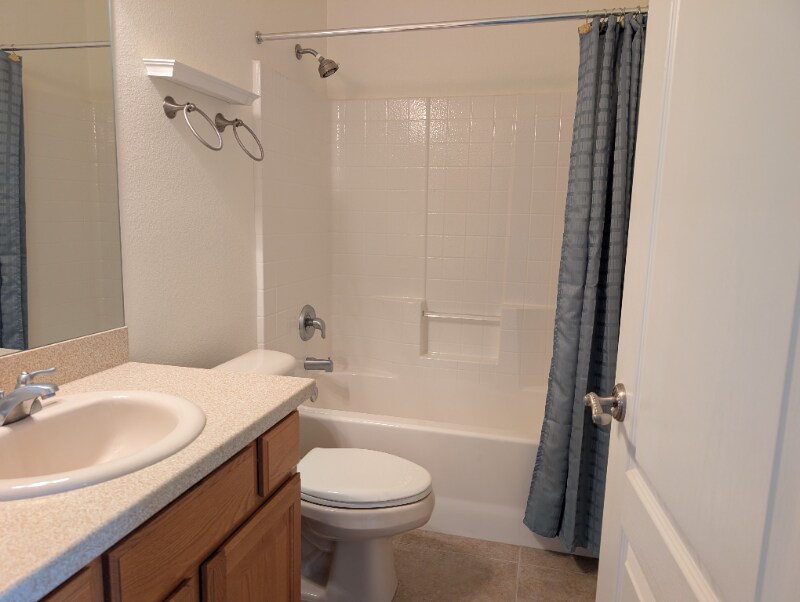 Building Photo - 3801 Malibou Ave