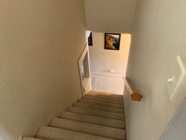 Building Photo - 8th Street (207)