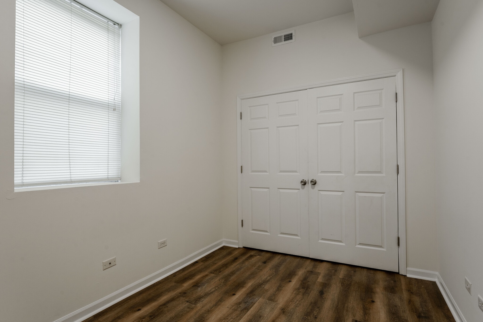 Building Photo - 2112 N Campbell Ave