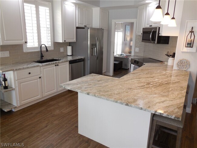 Building Photo - 5267 Hawkesbury Way