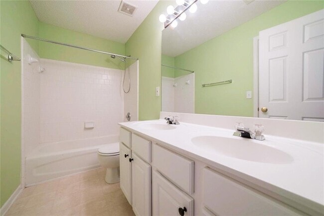 Building Photo - 3495 Ridgefair Dr