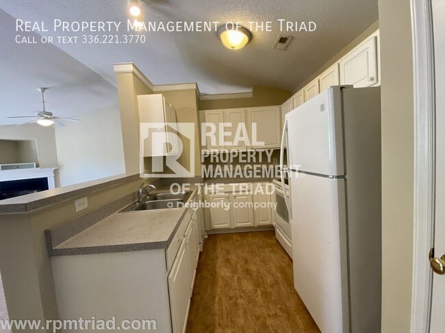 Building Photo - *Move In Special* Deacon Ridge Gated Commu...