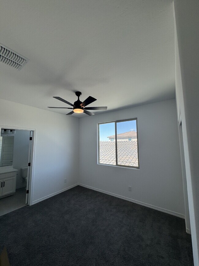 Building Photo - 12855 W Lamar Ct