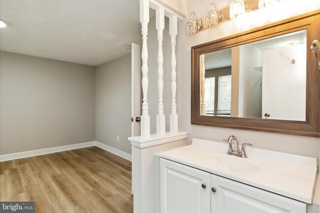 Building Photo - 3380 Longbow Ct