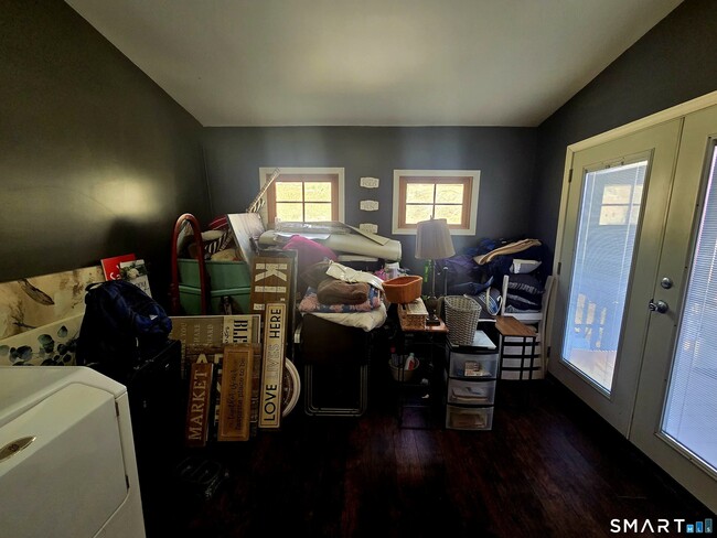 Building Photo - 73 Woodbridge Ave