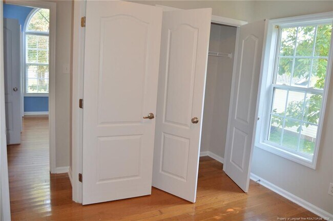 Building Photo - 60 Cobblestone Dr