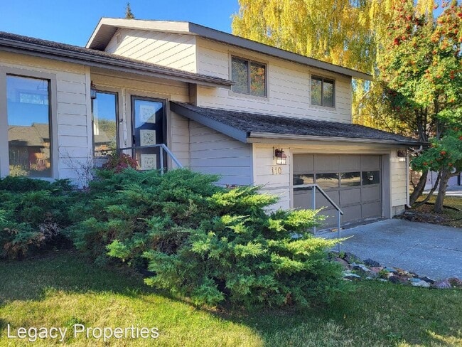 Primary Photo - 4 br, 3 bath House - 110 W Graf St.
