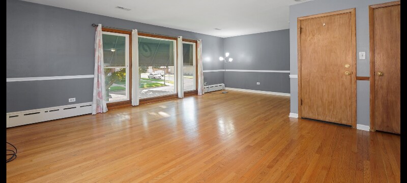 Building Photo - 3803 S Lombard Ave