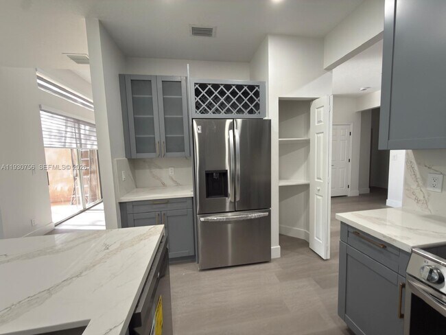 Building Photo - 12618 NW 56th Dr