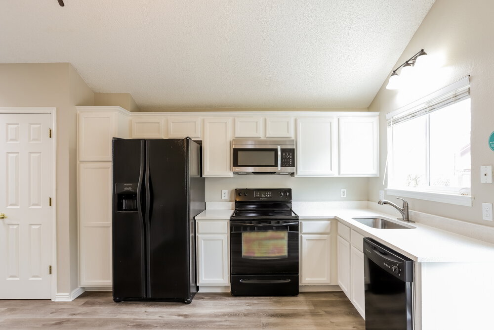 Building Photo - 715 Stowe St