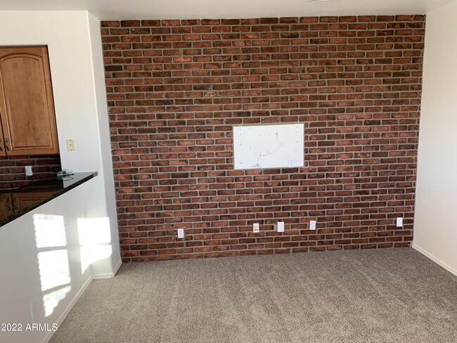 Building Photo - 3031 W Sand Flower Dr