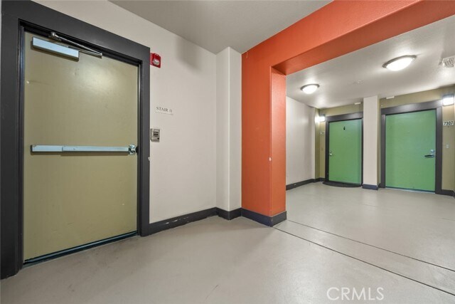 Building Photo - 24505 Town Center Dr