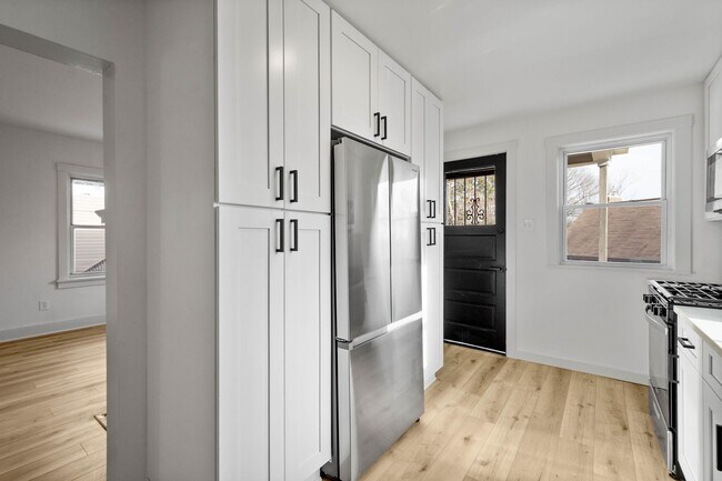 Building Photo - Start the New Year in a new home! This FULLY RENOVATED 3-bedroom in Penn Hills is ready and waiti...