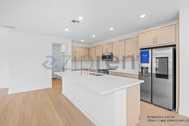 Building Photo - 67 W San Francisco Dr