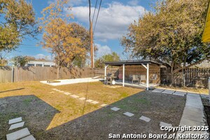 Building Photo - 475 E French Pl