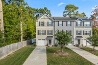 Building Photo - 95 Manilla Cir