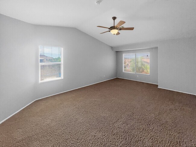 Building Photo - Beautifu;l 4Bed/2.5Bath, Private Pool Home!