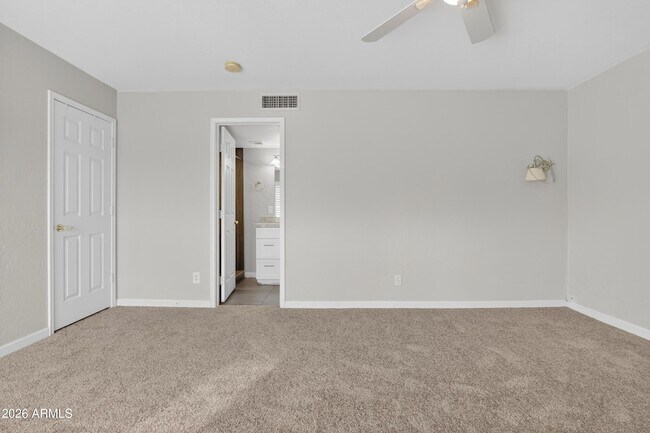 Building Photo - 6843 E Redfield Rd