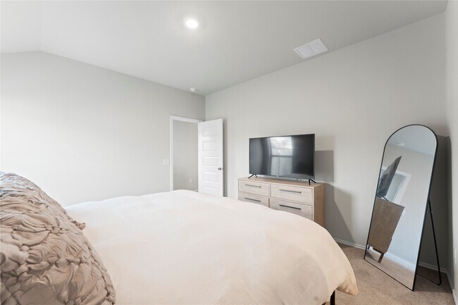 Building Photo - 2034 Brixham Bluff Ln