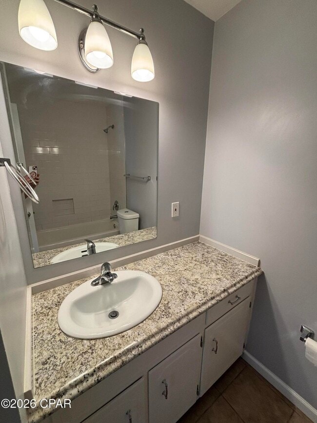 Building Photo - 4123 W 22nd St