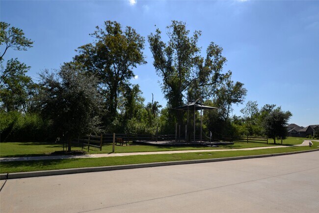 Building Photo - 2151 Creekside Breeze Dr