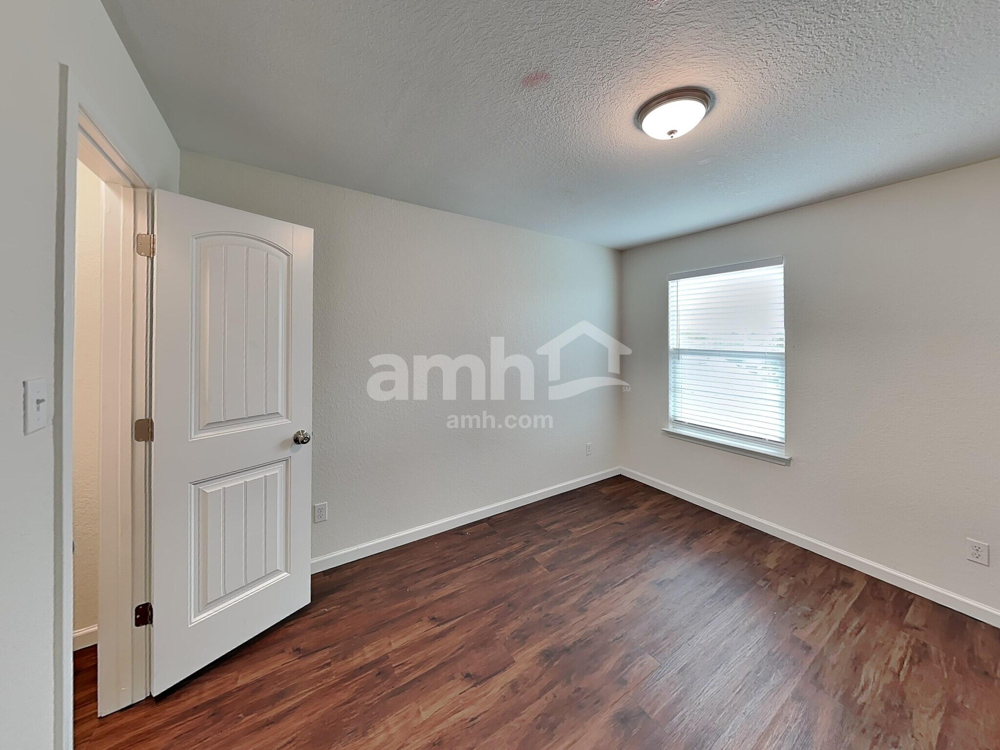 Building Photo - 2417 York Bend