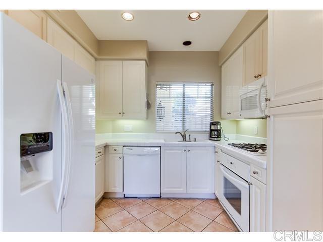 Building Photo - 3618 Ruette De Ville