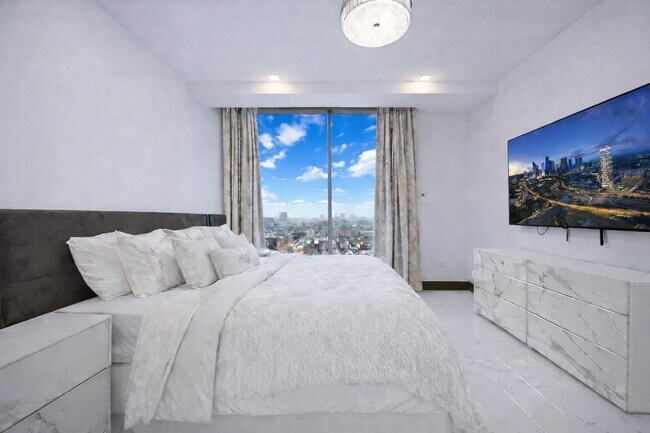 Building Photo - 1711 Allen Pkwy