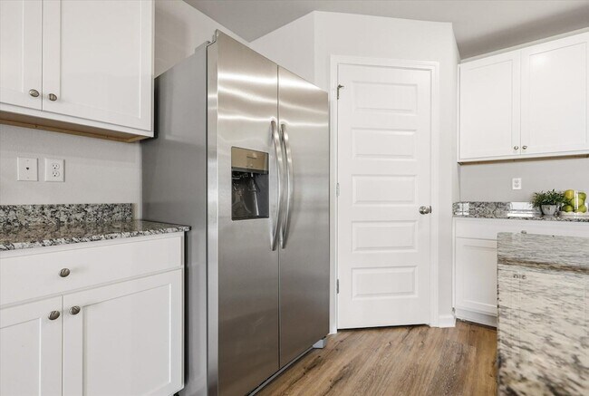 Building Photo - 3997 Brownstone Wy