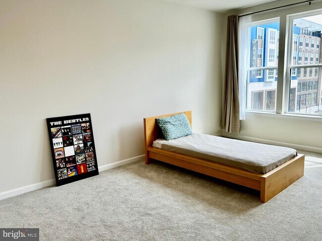 Building Photo - 1 Culvert Dr