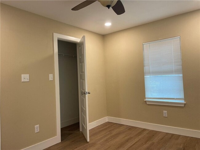 Building Photo - 4600 E Huntsville Rd