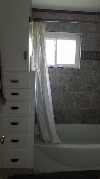 Building Photo - 3900 Dover St