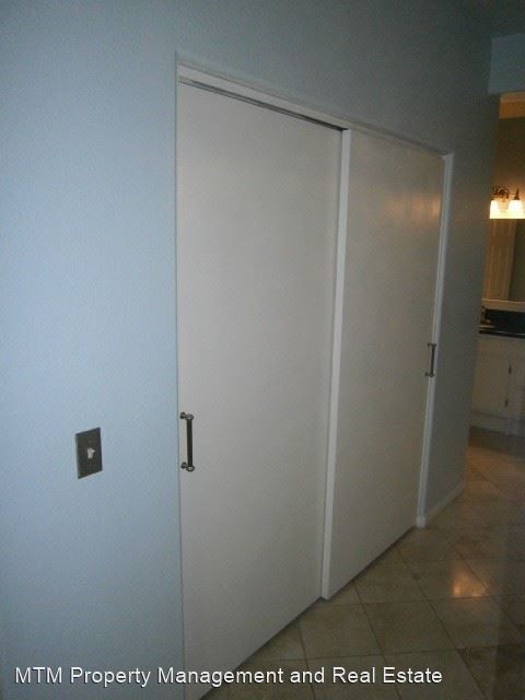 Building Photo - 2 br, 2 bath House - 3231 Dehesa Rd #35