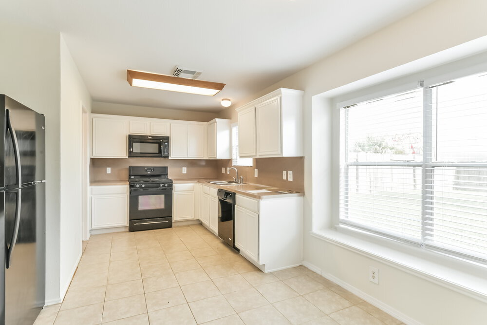 Building Photo - 20235 Sandwith Dr