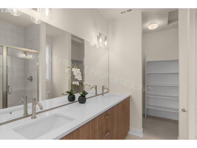 Building Photo - BEAUTIFUL NEWER CONSTRUCTION 4 BD HOME W/2 CAR GARAGE, W/D IN UNIT, AND MORE!