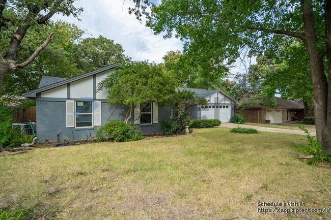 Building Photo - 6829 Shadydale Dr