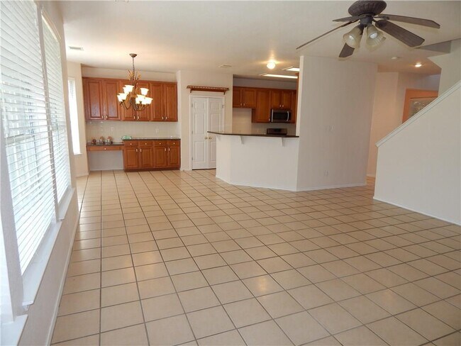 Building Photo - 10909 N Canoa Hills Trail