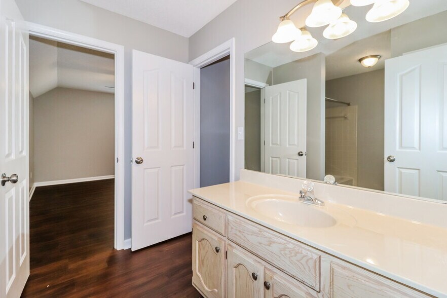 Building Photo - 4101 Persimmon View Cove