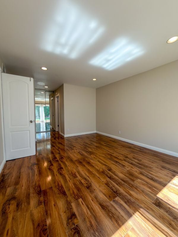Building Photo - 5445 Sunvalley Ct