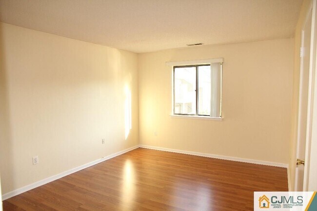 Building Photo - 9006 Tamarron Dr
