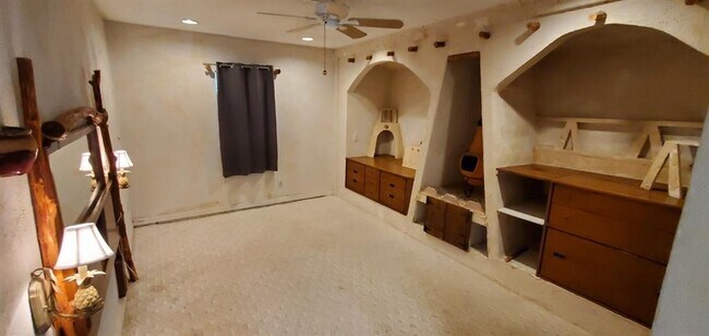 Building Photo - 1806 Cherry Orchard Dr